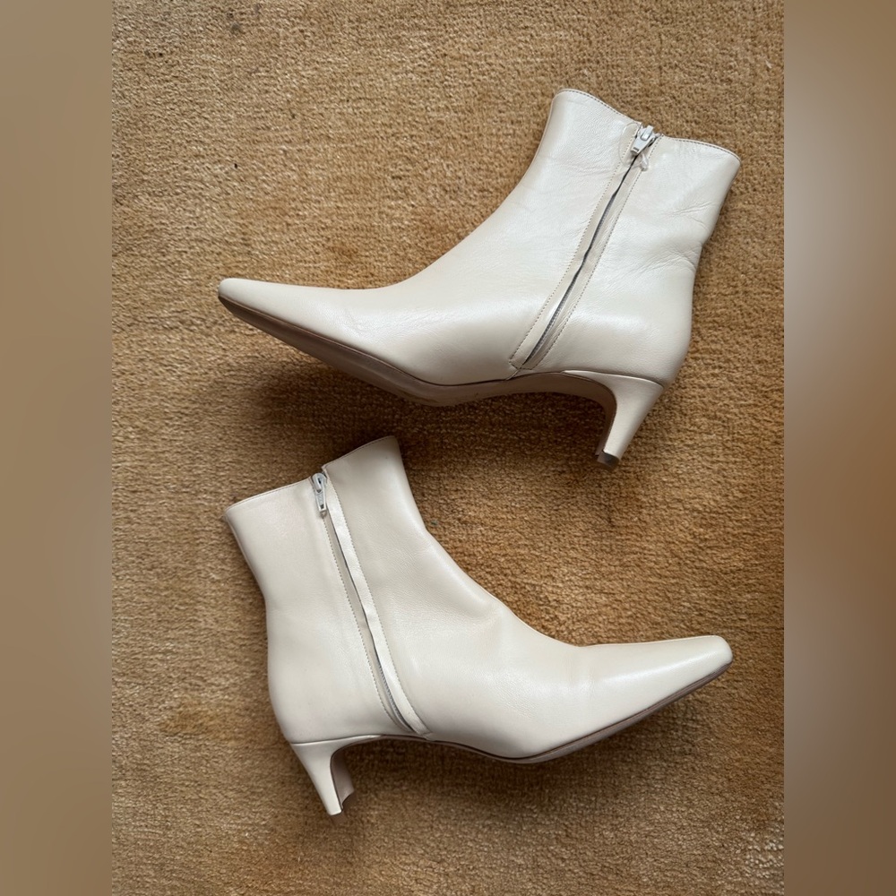 NWOT STAUD WALLY ANKLE BOOT CREAM - Picture 9 of 13